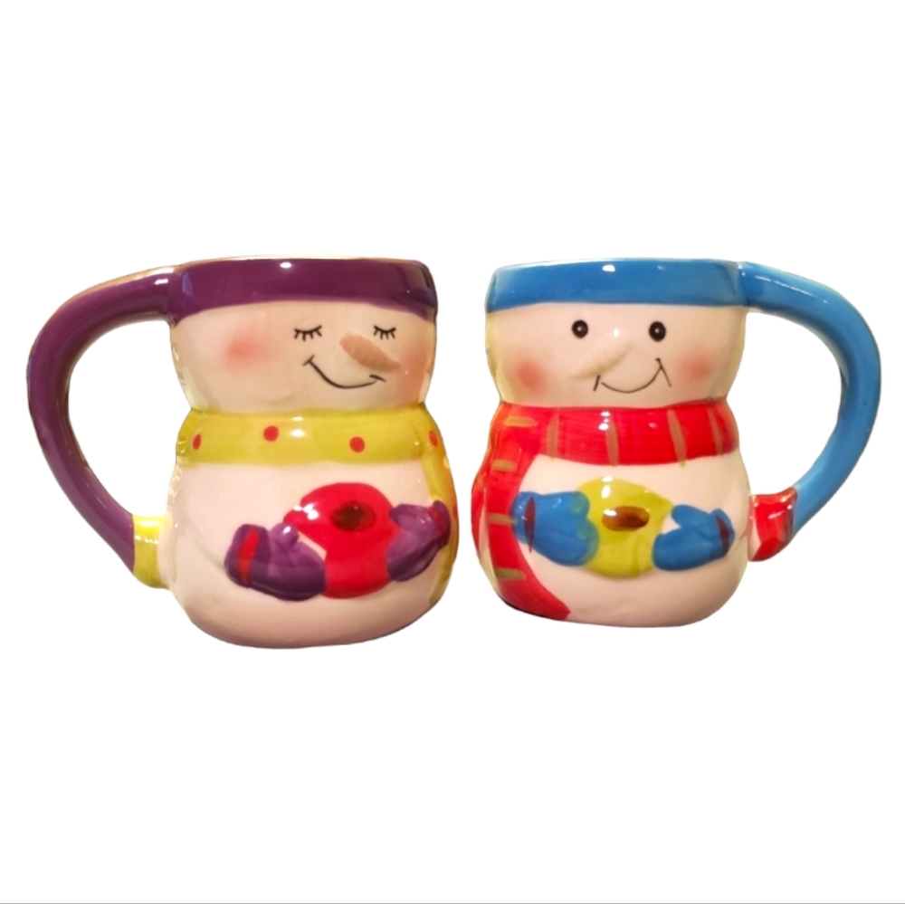 2 Vtg 2015 Snow Mugs Coffee/Tea/Cocoa Bay Island